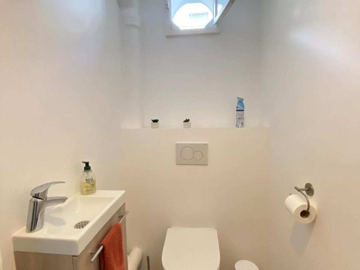 Charmant T3 Renove En Centre-Ville D'Annecy Avec Balcon, Ascenseur Et Parking Prive - Fr-1-432-83 外观 照片